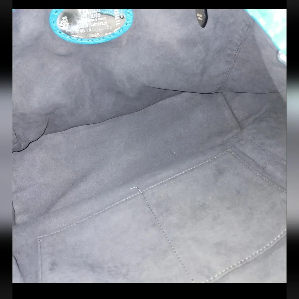 FENDI Selleria Anna Bucket Leather Bag - Picture 2 of 7